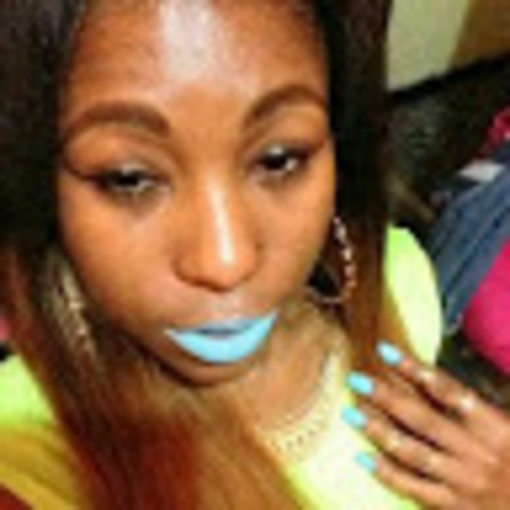 Meet your Posher, Destinee